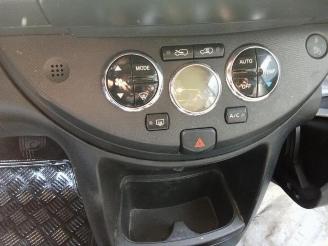 Nissan Note Note (E11), MPV, 2006 / 2013 1.6 16V picture 7