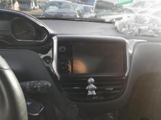 Peugeot 208 208 I (CA/CC/CK/CL), Hatchback, 2012 / 2019 1.2 Vti 12V PureTech 82 picture 14