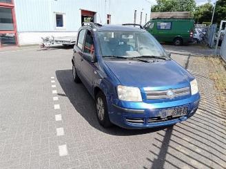 Vrakbiler auto Fiat Panda Panda (169), Hatchback, 2003 / 2013 1.2 Fire 2006/9