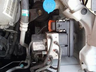 Suzuki Swift Swift (ZA/ZC/ZD1/2/3/9), Hatchback, 2005 / 2011 1.6 Sport VVT 16V picture 8