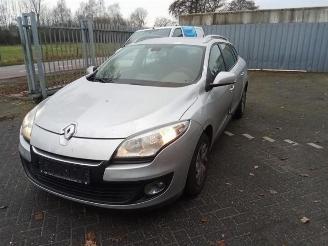 Vrakbiler auto Renault Mégane Megane III Grandtour (KZ), Combi 5-drs, 2008 / 2016 1.5 dCi 110 2012/0