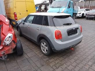 Mini Cooper Mini (F55), Hatchback 5-drs, 2013 1.5 12V Cooper picture 12