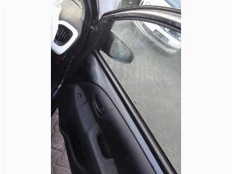 Peugeot 108 108, Hatchback, 2014 1.0 12V picture 17