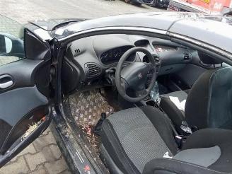 Peugeot 206 206 CC (2D), Cabrio, 2000 / 2007 1.6 16V picture 6