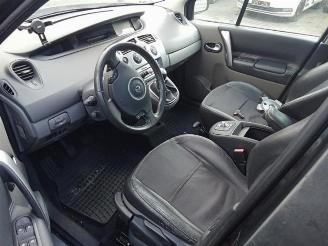 Renault Grand-scenic Grand Scenic II (JM), MPV, 2004 / 2009 2.0 16V picture 11