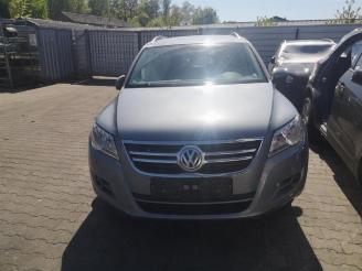 Vrakbiler auto Volkswagen Tiguan Tiguan (5N1/2), SUV, 2007 / 2018 2.0 TDI 16V 4Motion 2009/1