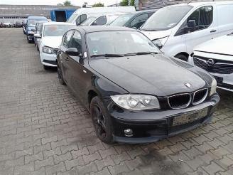 Vrakbiler auto BMW 1-serie 1 serie (E87/87N), Hatchback 5-drs, 2003 / 2012 116i 1.6 16V 2005/1
