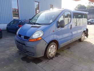 Renault Trafic Trafic New (JL), Bus, 2001 / 2015 1.9 dCi 100 16V picture 2