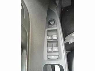 Seat Leon Leon (5FB), Hatchback 5-drs, 2012 / 2020 1.6 TDI Ecomotive 16V picture 10