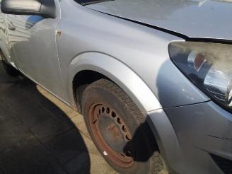 Opel Astra Astra H (L48), Hatchback 5-drs, 2004 / 2010 1.4 16V Twinport picture 32