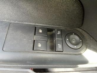 Opel Astra Astra H (L48), Hatchback 5-drs, 2004 / 2010 1.4 16V Twinport picture 2