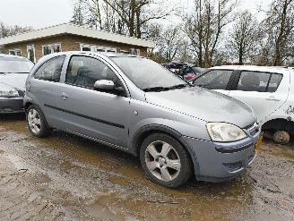 Vrakbiler auto Opel Corsa 1.2-16V Maxx 2004/4