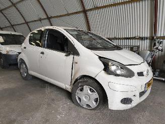 Sloopauto Toyota Aygo 1.0-12V Now 2012/1