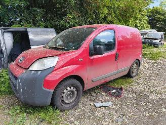 demontáž osobní automobily Peugeot Bipper 1.4 HDi XR 2010/3