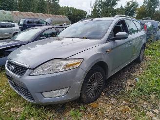 skadebil auto Ford Mondeo Mondeo Wagon 1.6-16V Trend 2008/1