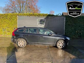 Uttjänta bilar auto Volvo V-60 V60 I (FW/GW), Combi, 2010 / 2018 1.6 T3 16V 2012/5