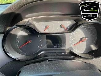 Opel Crossland Crossland (X), SUV, 2017 1.2 Turbo 12V picture 13