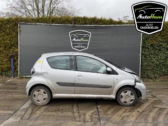 Vrakbiler auto Toyota Aygo Aygo (B10), Hatchback, 2005 / 2014 1.0 12V VVT-i 2012/2