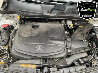 Mercedes A-klasse A (W176), Hatchback, 2012 / 2018 1.6 A-180 16V picture 16