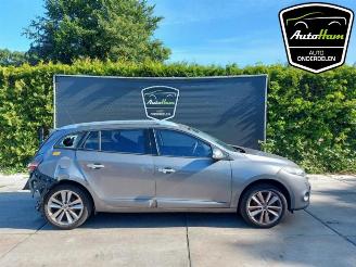 Coche siniestrado Renault Mégane Megane III Grandtour (KZ), Combi 5-drs, 2008 / 2016 1.6 16V 2009/7