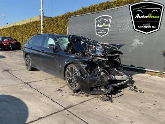 BMW 5-serie 5 serie Touring (G31), Combi, 2017 530i 2.0 TwinPower Turbo 16V Mild Hybrid picture 2