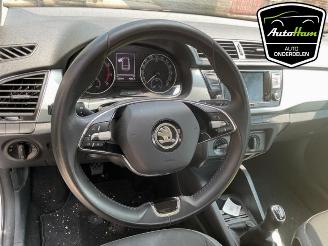 Skoda Fabia Fabia III Combi (NJ5), Combi 5-drs, 2014 / 2022 1.0 TSI 12V picture 18