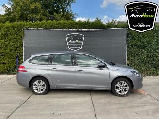 Dezmembrări autoturisme Peugeot 308 308 SW (L4/L9/LC/LJ/LR), Combi 5-drs, 2014 / 2021 1.2 12V e-THP PureTech 130 2015/3