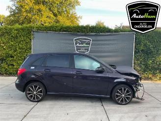 Salvage car Mercedes B-klasse B (W246), Hatchback, 2011 / 2018 1.6 B-200 BlueEFFICIENCY Turbo 16V 2014/10