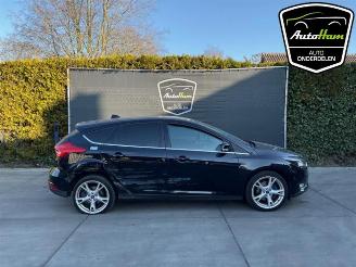 Coche siniestrado Ford Focus Focus 3, Hatchback, 2010 / 2020 1.5 EcoBoost 16V 150 2014/12