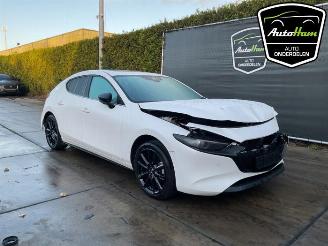 Mazda 3 3 Sport (BP), Hatchback, 2018 2.0 SkyActiv-X M Hybrid 16V picture 2