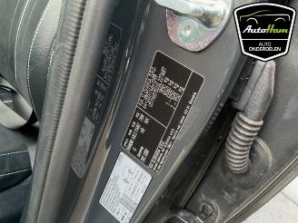 Kia Cee d Ceed (CDB5/CDBB), Hatchback 5-drs, 2018 1.5 T-GDI 16V picture 13