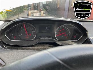 Peugeot 208 208 I (CA/CC/CK/CL), Hatchback, 2012 / 2019 1.0 Vti 12V PureTech picture 19