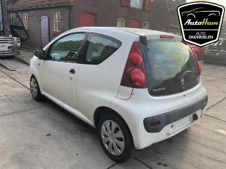 Peugeot 107 107, Hatchback, 2005 / 2014 1.0 12V picture 15