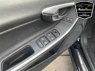 Volvo V-60 V60 I (FW/GW), Combi, 2010 / 2018 1.6 T3 16V picture 16