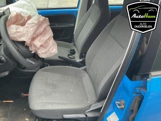 Volkswagen Up! Up! (121), Hatchback, 2011 1.0 12V 60 picture 18