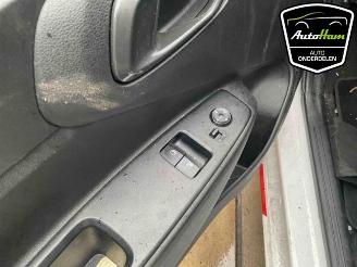 Hyundai I-10 i10, Hatchback, 2019 1.0 12V picture 16