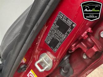 Toyota Yaris Yaris III (P13), Hatchback, 2010 / 2020 1.5 16V Hybrid picture 13