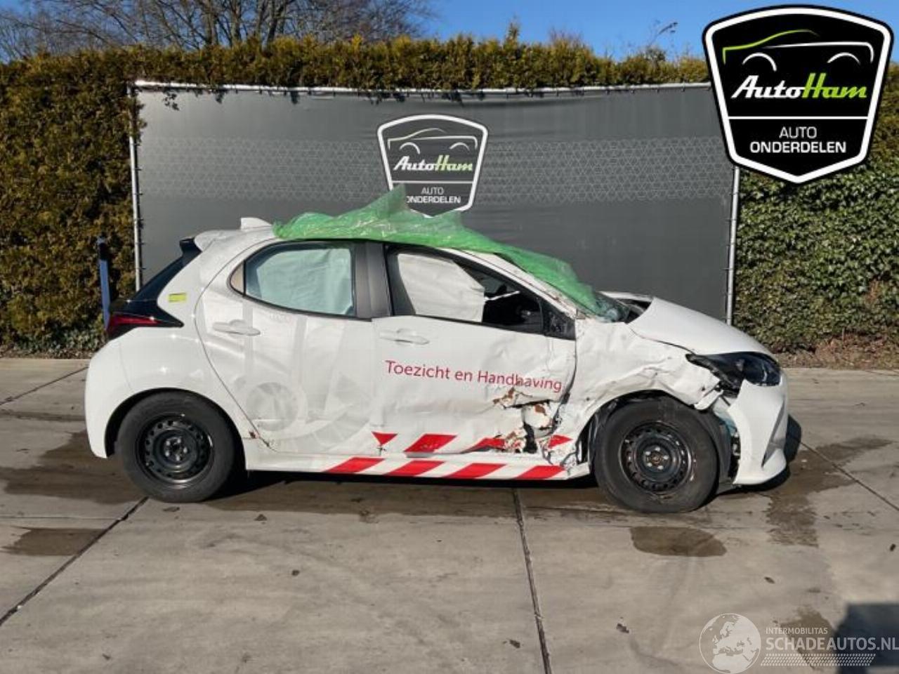 Toyota Yaris Yaris IV (P21/PA1/PH1), Hatchback, 2020 1.5 12V Hybrid 115