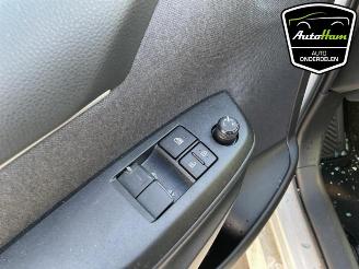 Toyota Yaris Yaris IV (P21/PA1/PH1), Hatchback, 2020 1.5 12V Hybrid 115 picture 15