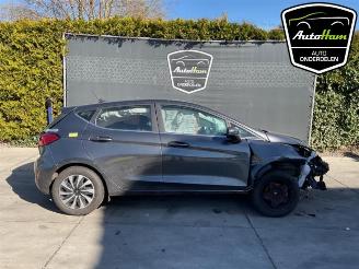 Vrakbiler auto Ford Fiesta Fiesta 7, Hatchback, 2017 1.0 EcoBoost 12V Hybrid 125 2022/4