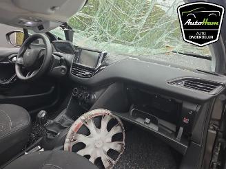 Peugeot 208 208 I (CA/CC/CK/CL), Hatchback, 2012 / 2019 1.2 Vti 12V PureTech 82 picture 15