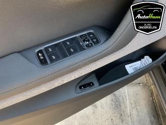 Polestar 2 Polestar 2, Liftback, 2019 63kWh Standard Range Single Motor picture 17