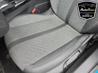 Peugeot 208 208 II (UB/UH/UP), Hatchback 5-drs, 2019 1.2 Hybrid 100 picture 9