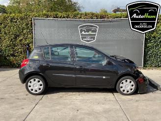 skadebil auto Renault Clio Clio III (BR/CR), Hatchback, 2005 / 2014 1.2 16V 75 2008/8