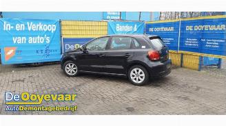 Coche siniestrado Volkswagen Polo Polo V (6R), Hatchback, 2009 / 2017 1.2 TDI 12V BlueMotion 2011/12