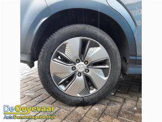 Hyundai Kona Kona (OS), SUV, 2017 / 2023 64 kWh picture 4