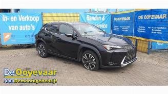 Salvage car Lexus UX UX, SUV, 2019 250h 2.0 16V 2019/6