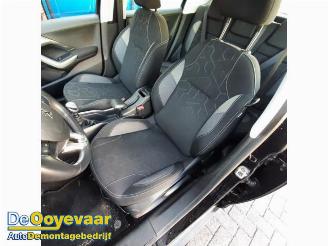 Peugeot 2008 2008 (CU), MPV, 2013 / 2019 1.2 12V e-THP PureTech 130 picture 7