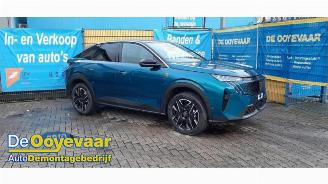 demontáž osobní automobily Peugeot 3008 3008 III, MPV, 2023 1.2 12V Hybrid 136 2024/10
