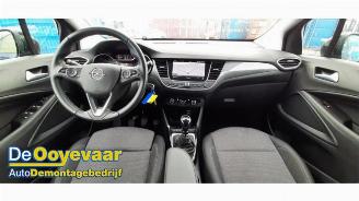 Opel Crossland Crossland (X), SUV, 2017 1.2 Turbo 12V picture 2